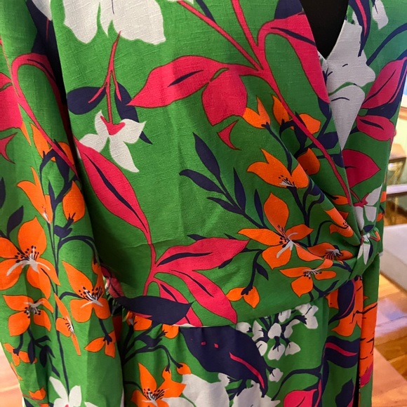 Kensie Floral Long Sleeve Dress - Green, Red, White - Picture 3 of 9